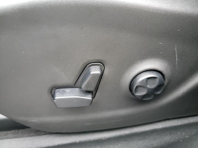 used 2020 Jeep Cherokee car, priced at $22,959