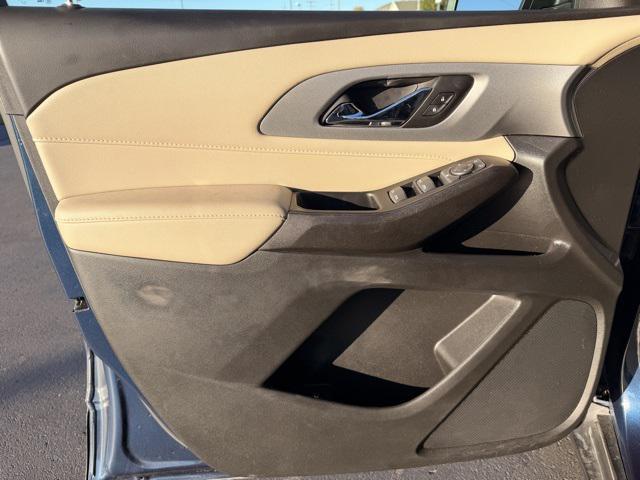 used 2022 Chevrolet Traverse car, priced at $25,938