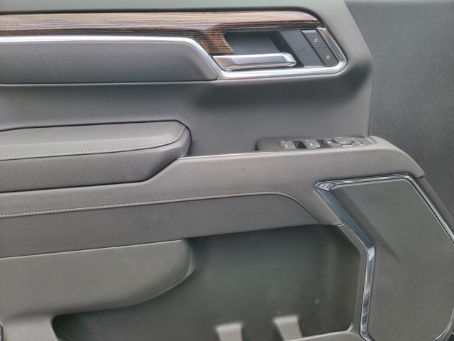 new 2025 GMC Sierra 1500 car, priced at $45,590