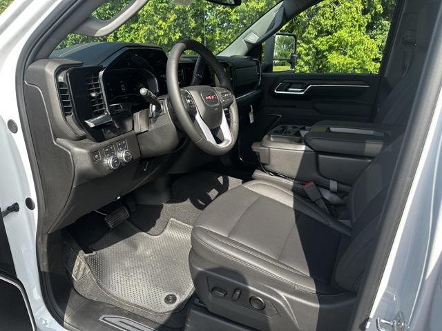 new 2025 GMC Sierra 2500 car, priced at $60,386