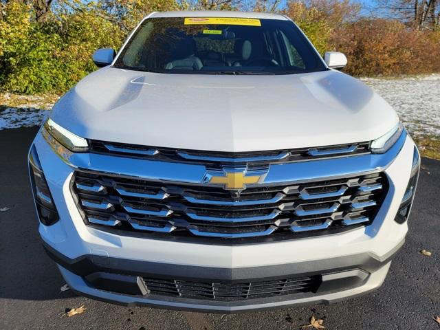 new 2026 Chevrolet Equinox car, priced at $31,870