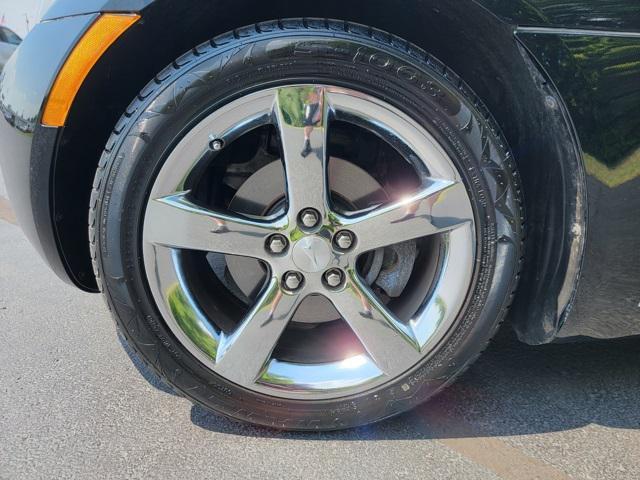 used 2007 Pontiac Solstice car, priced at $12,677