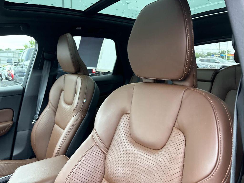 used 2022 Volvo XC60 car, priced at $31,937