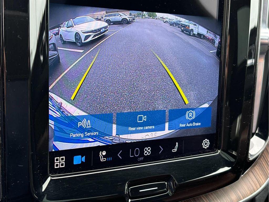 used 2022 Volvo XC60 car, priced at $31,937