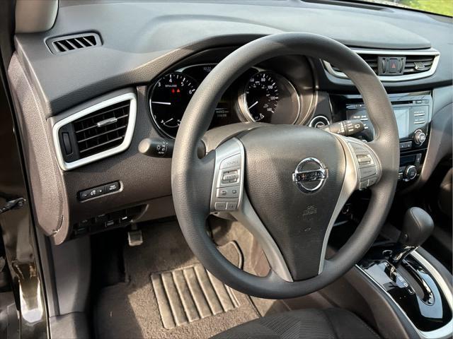 used 2015 Nissan Rogue car, priced at $10,337