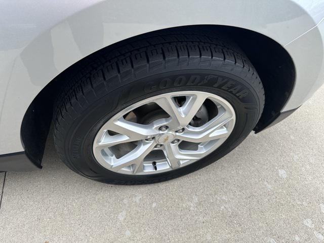 used 2020 Chevrolet Equinox car, priced at $14,701