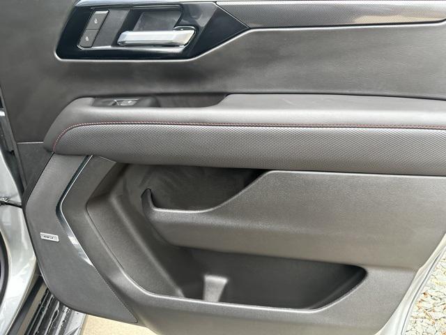 new 2025 Chevrolet Suburban car, priced at $79,325