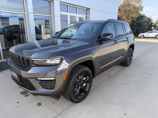 new 2025 Jeep Grand Cherokee car, priced at $54,405