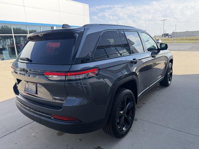new 2025 Jeep Grand Cherokee car, priced at $54,405