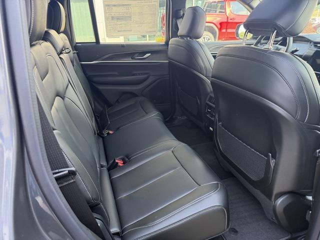 new 2025 Jeep Grand Cherokee car, priced at $54,405