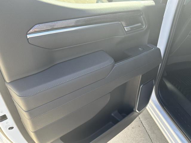 new 2025 Chevrolet Silverado 1500 car, priced at $60,040