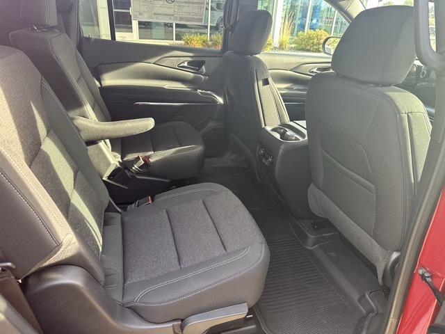 new 2026 Chevrolet Traverse car, priced at $48,115