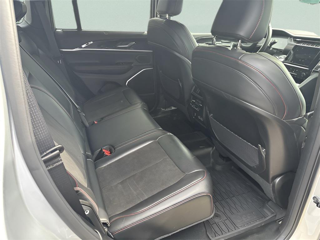 used 2022 Jeep Grand Cherokee car, priced at $31,877