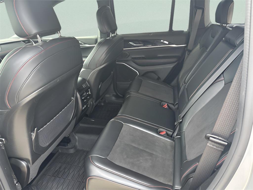 used 2022 Jeep Grand Cherokee car, priced at $31,877