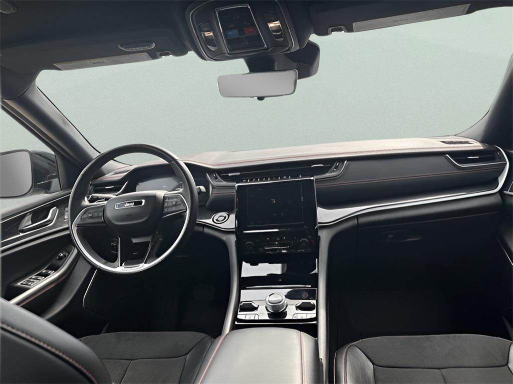 used 2022 Jeep Grand Cherokee car, priced at $31,877