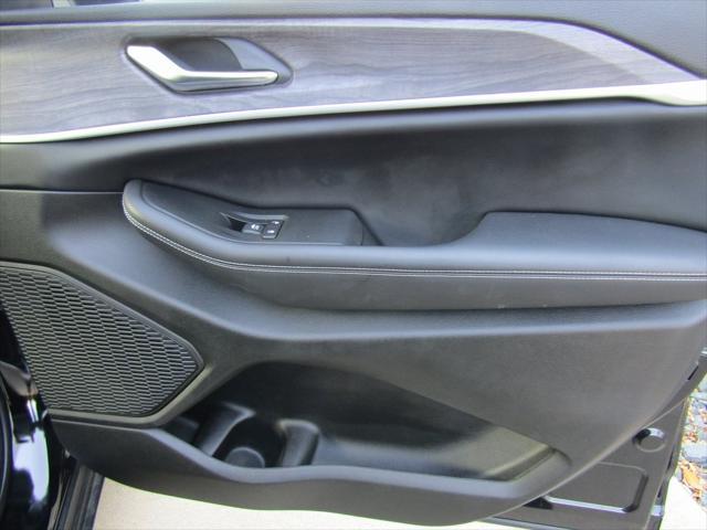 used 2023 Jeep Grand Cherokee car