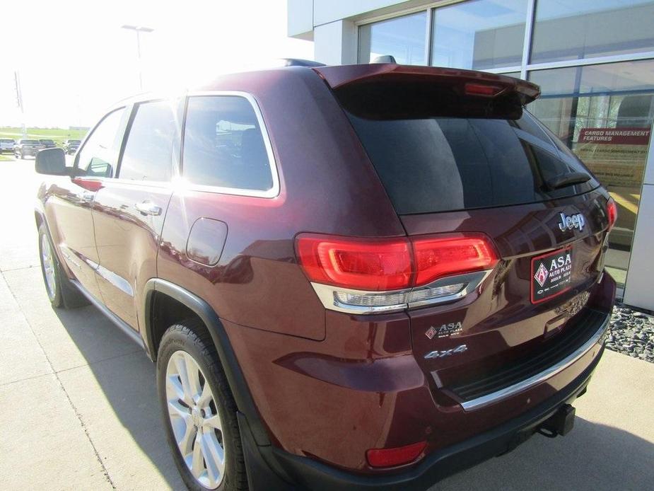 used 2017 Jeep Grand Cherokee car, priced at $19,615