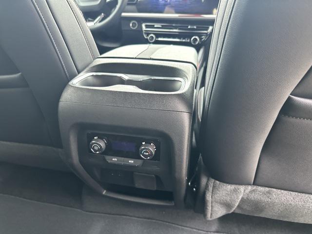 new 2025 Chevrolet Traverse car, priced at $51,295