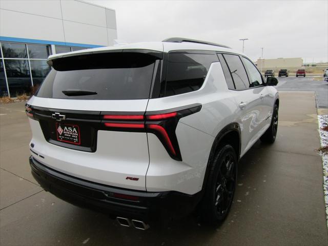 new 2025 Chevrolet Traverse car