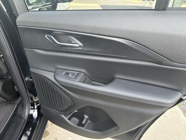 new 2025 Jeep Grand Cherokee car, priced at $42,915
