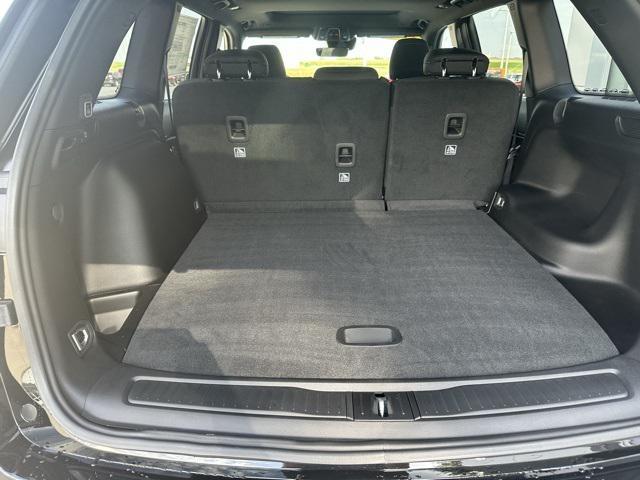 new 2025 Jeep Grand Cherokee car, priced at $42,915