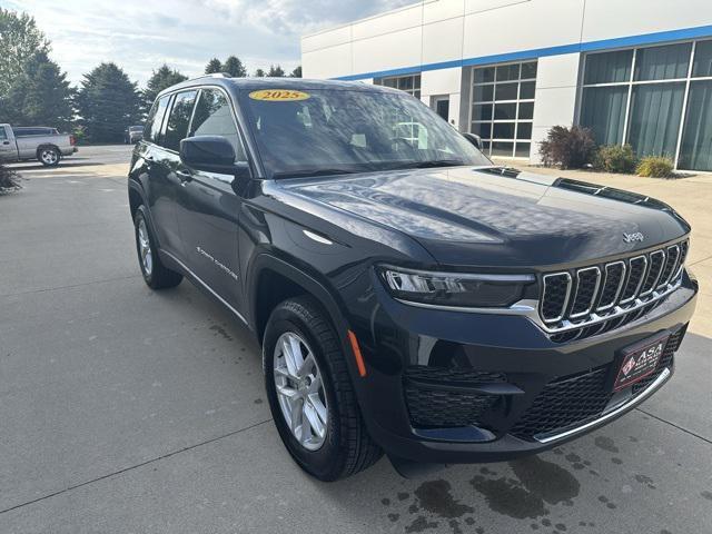new 2025 Jeep Grand Cherokee car, priced at $42,915