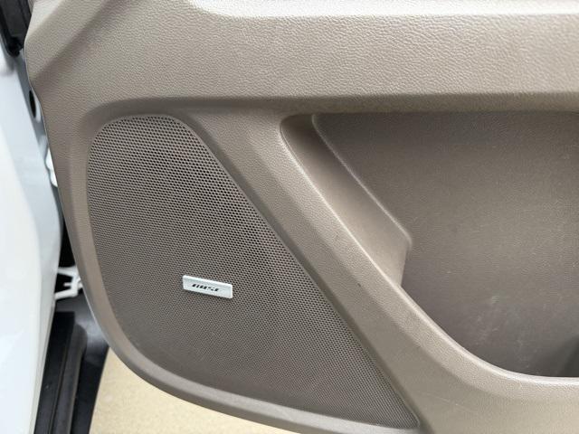 used 2021 Chevrolet Traverse car, priced at $23,924