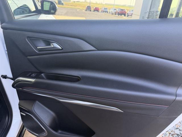 used 2025 Chevrolet Traverse car, priced at $53,974