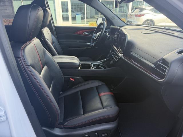 used 2025 Chevrolet Traverse car, priced at $53,974