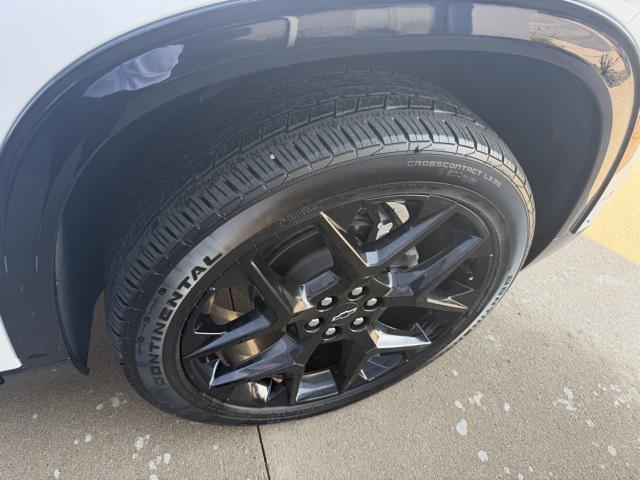 used 2025 Chevrolet Traverse car, priced at $53,974