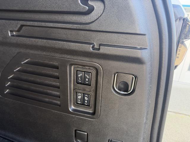 used 2025 Chevrolet Traverse car, priced at $53,974