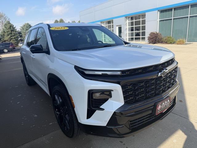 used 2025 Chevrolet Traverse car, priced at $53,974