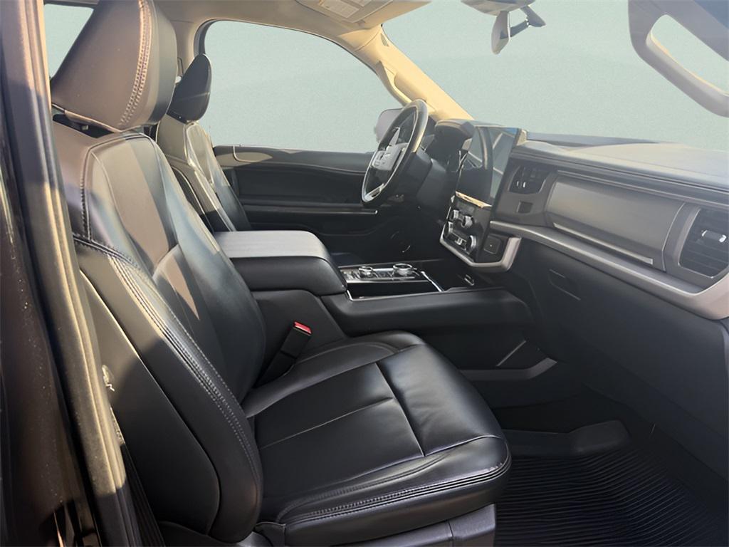 used 2022 Ford Expedition car, priced at $45,525