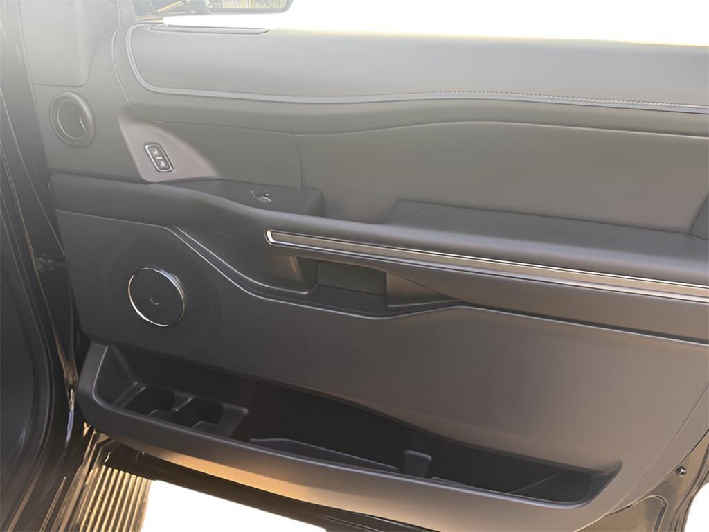 used 2022 Ford Expedition car, priced at $45,525