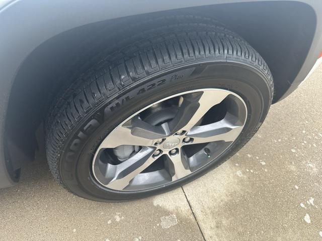 new 2025 Jeep Grand Cherokee car, priced at $53,710