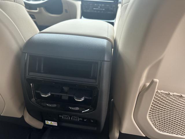 new 2025 Jeep Grand Cherokee car, priced at $53,710