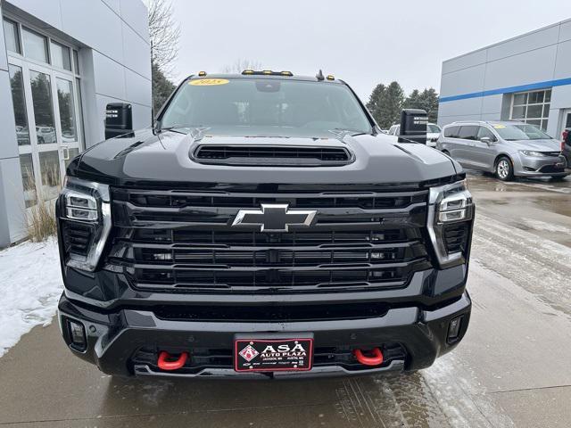 new 2025 Chevrolet Silverado 3500 car, priced at $77,260