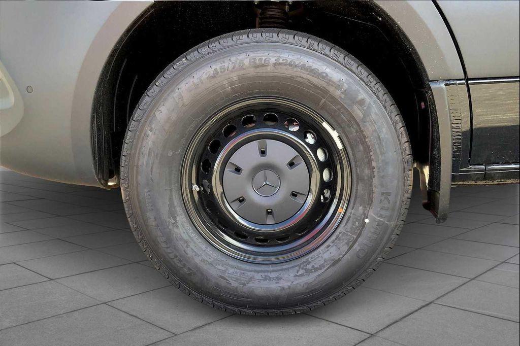 new 2025 Mercedes-Benz Sprinter 2500 car, priced at $76,804