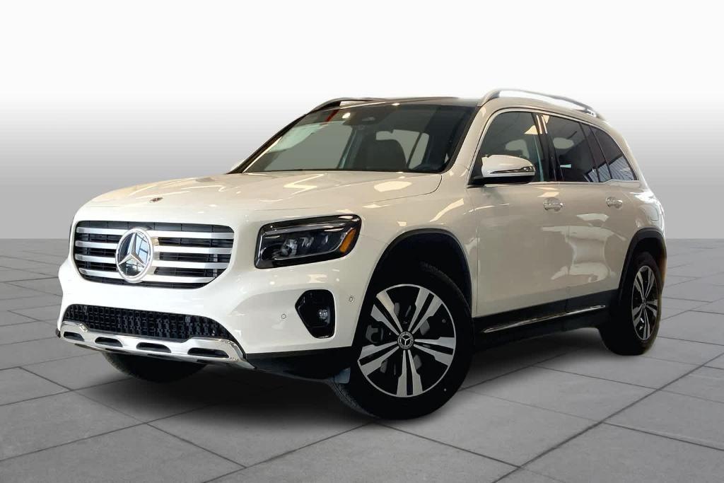 new 2024 Mercedes-Benz GLB 250 car, priced at $52,190