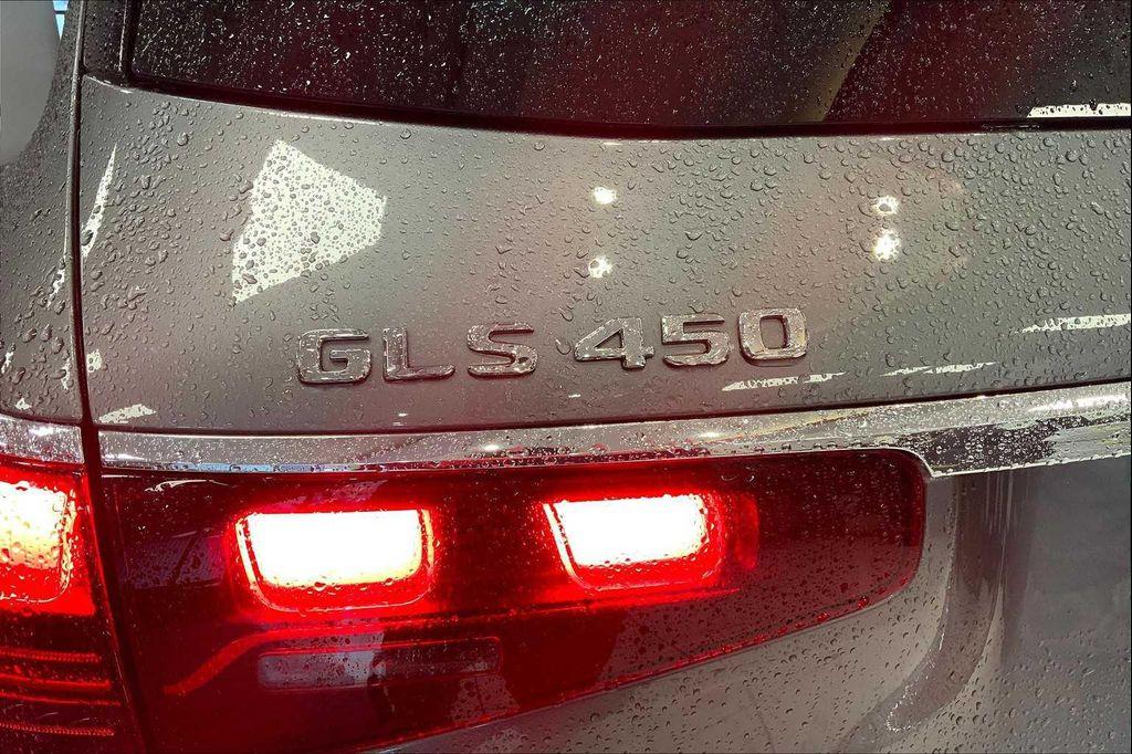 new 2025 Mercedes-Benz GLS 450 car, priced at $94,185