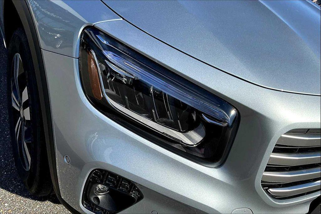 new 2026 Mercedes-Benz GLB 250 car, priced at $54,825