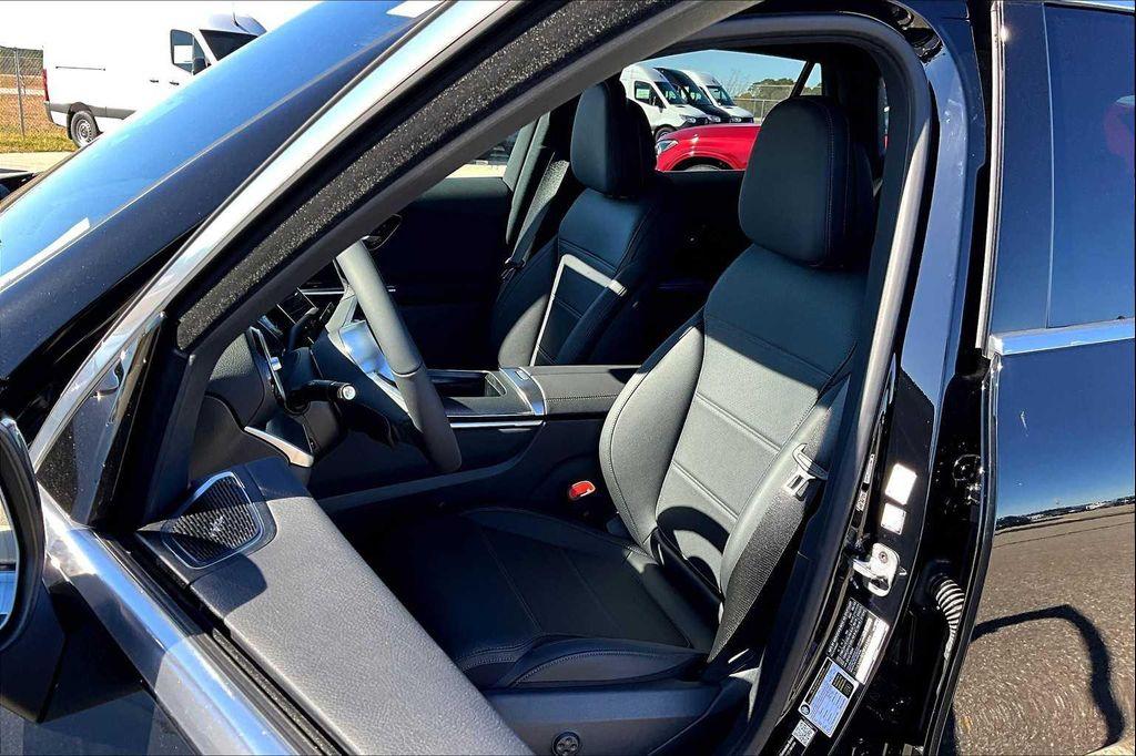 new 2026 Mercedes-Benz GLC 300 car, priced at $58,220