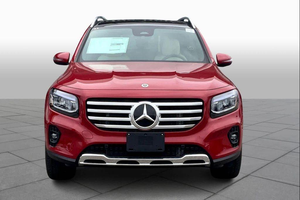 new 2026 Mercedes-Benz GLB 250 car, priced at $53,565