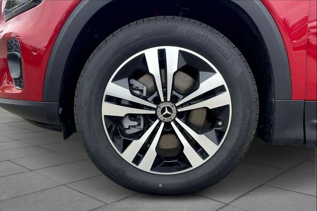 new 2026 Mercedes-Benz GLB 250 car, priced at $53,565