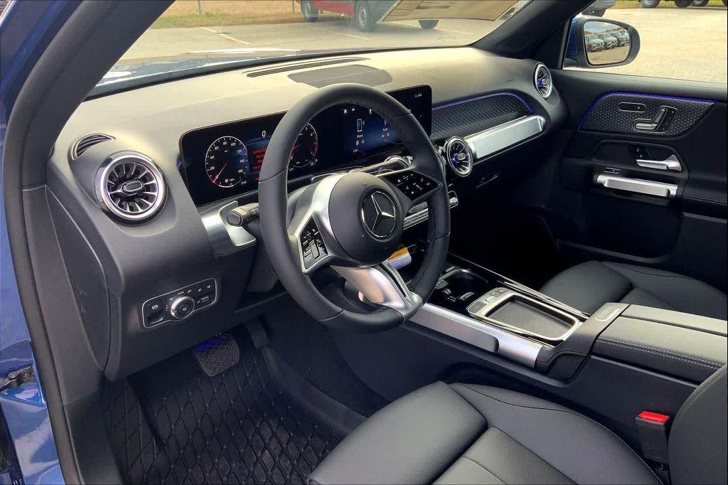 new 2026 Mercedes-Benz GLB 250 car, priced at $52,390