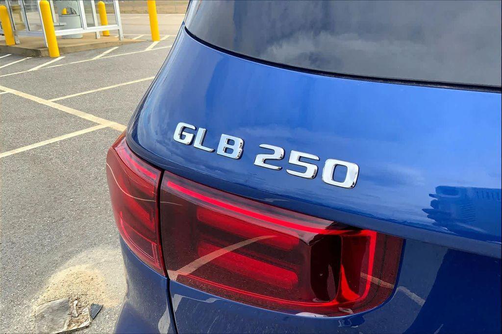 new 2026 Mercedes-Benz GLB 250 car, priced at $52,390