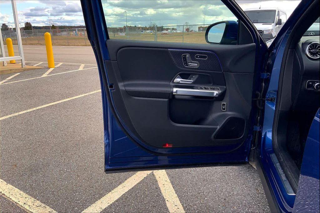 new 2026 Mercedes-Benz GLB 250 car, priced at $52,390