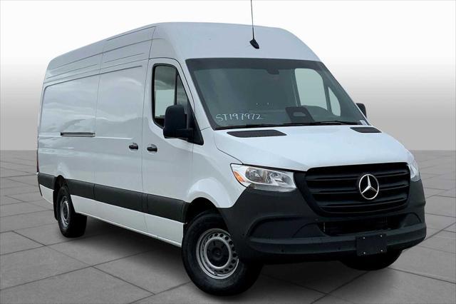 new 2025 Mercedes-Benz Sprinter 2500 car, priced at $70,146