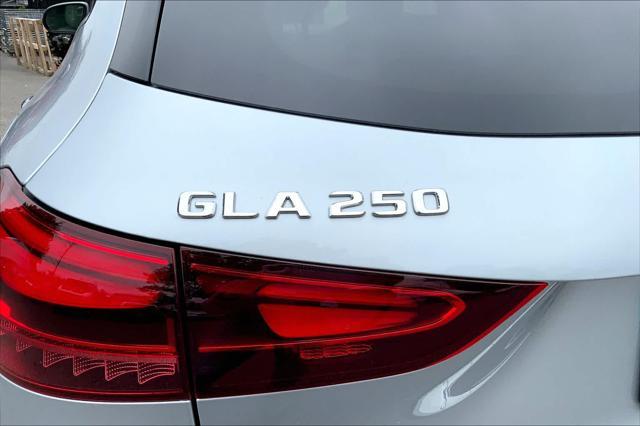 new 2025 Mercedes-Benz GLA 250 car, priced at $51,310