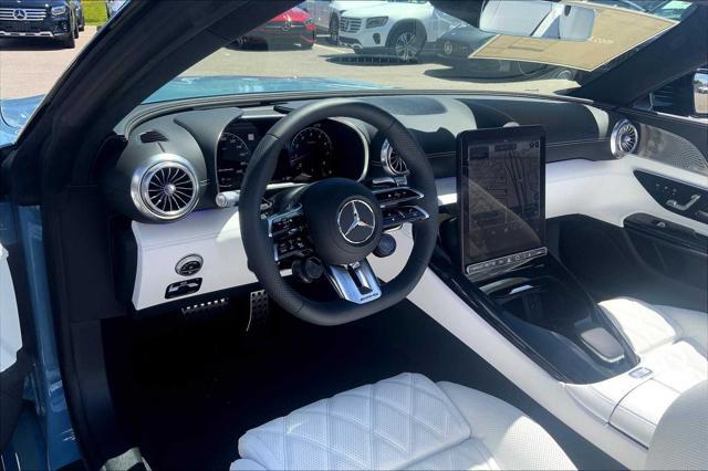 new 2025 Mercedes-Benz AMG SL 55 car, priced at $165,630